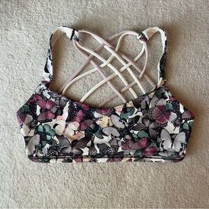 Lululemon sports bra size 6